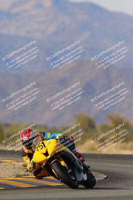 media/Dec-17-2022-SoCal Trackdays (Sat) [[224abd9271]]/Turn 7 Set 2 (1140am)/